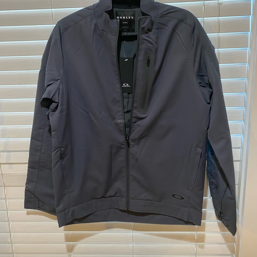 Oakley Men's Essential Jacket - NWT - Picture 6 of 10